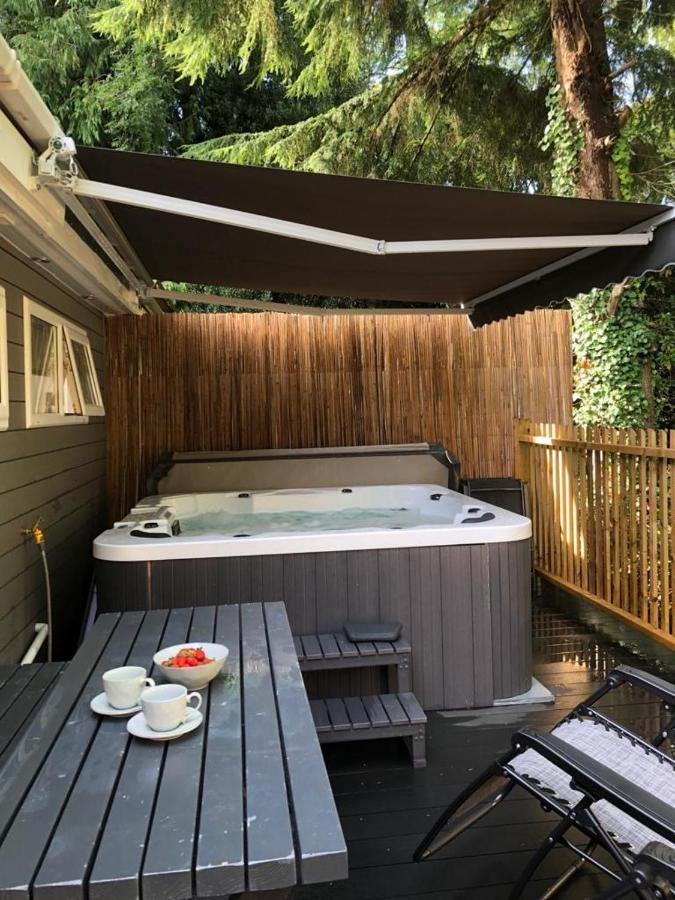 Woodlands Luxury Escape - Lodge 81 Нью-Ки Экстерьер фото